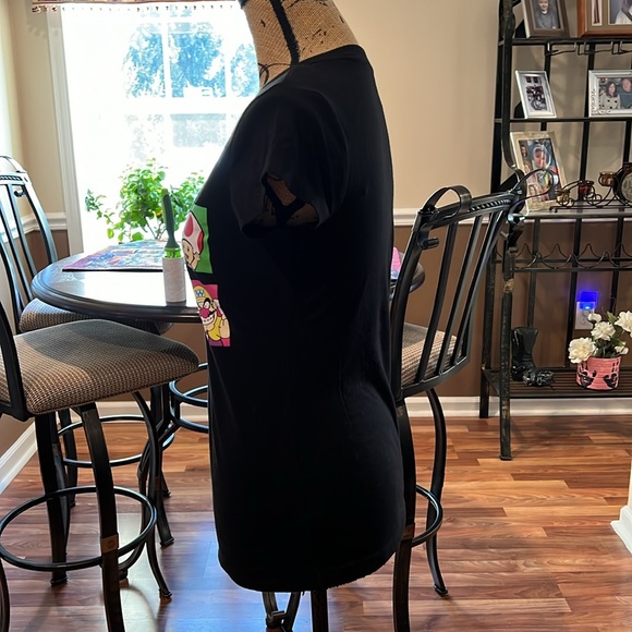 🆑FINAL PRICE‼️ Super Mario bros size large juniors (11-13) fitted tee shirt - Picture 3 of 4